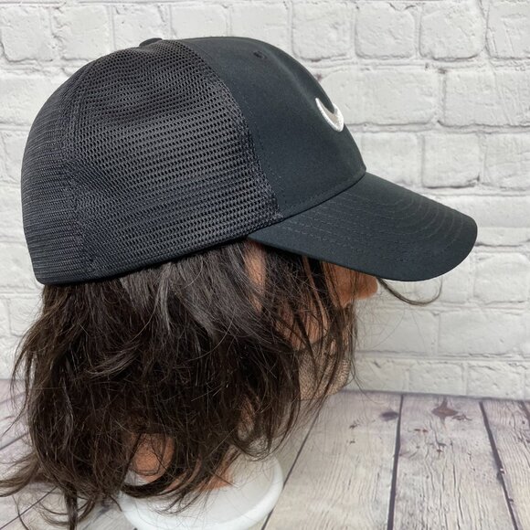 Nike Golf Hat Cap Mesh Stretch Fit Size M/L Black Embroidered Swoosh Mega Tech - Picture 4 of 9